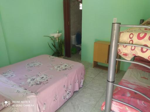 Habitación en Corrientes para 4 o 5 a 10 min de la RN12 - Housity