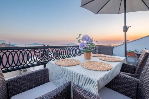 Peaceful Flat with Adalar View, Balcony and Terrace in Maltepe - Housity