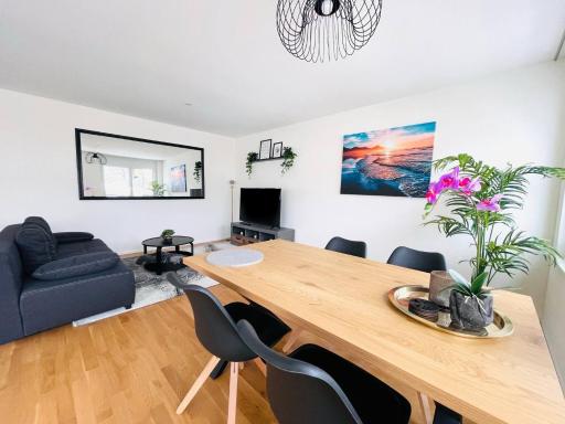 New building with balcony closecentrefreeparkingsmarttv - Housity