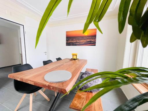 Beautiful, bright, large apartment with balcony smarttv - Housity