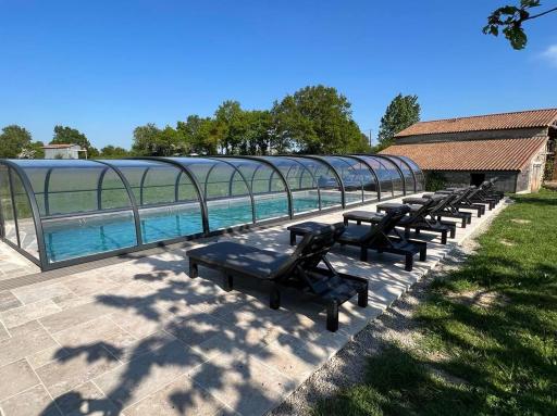 La Millière - Chambres d'hôtes - Piscine & campagne - Marie-Anne & Marie-Adélaïde - Housity
