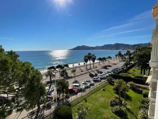Vacances paradisiaques, Plage Cannes boccacabana, studio - Housity