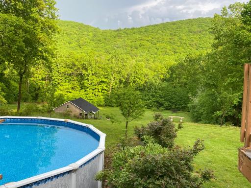 Hot Tub With Mountain Views, Fire Pit, Grill & Game Room - Housity