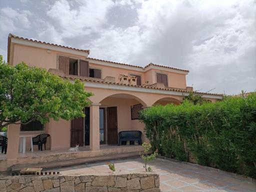 casa a pochi minuti dalla spiaggia di vignola - Housity