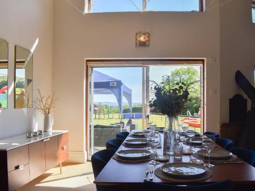 Field View - Housity
