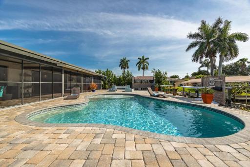 Aqua Escape - Cape Coral - Roelens Vacations Gulf Access- Minutes to the River- Kayaks-Dog Friendly - Housity