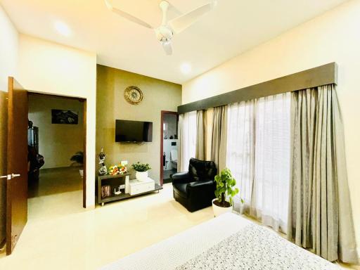 Tyrion's Den - Housity