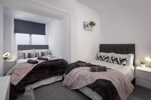 Bank Street Apartment 1 - Housity
