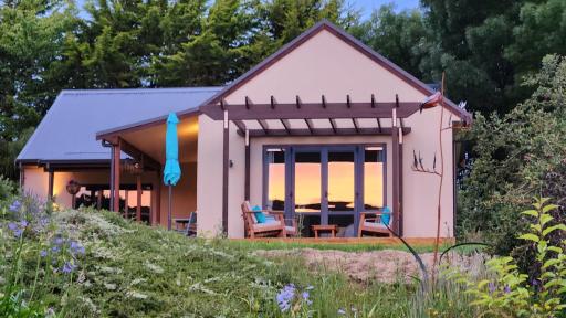Boutique Art Retreat - Housity