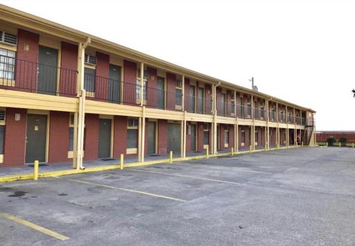 Economy Inn - Housity