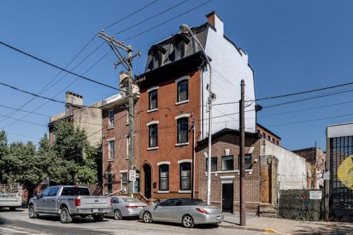 Alina & Fanny - Philadelphia Northern Liberties - Housity
