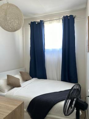 Comfortable 1 bedroom duplex close to everything - Housity