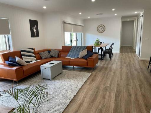 Sullivan House - Housity