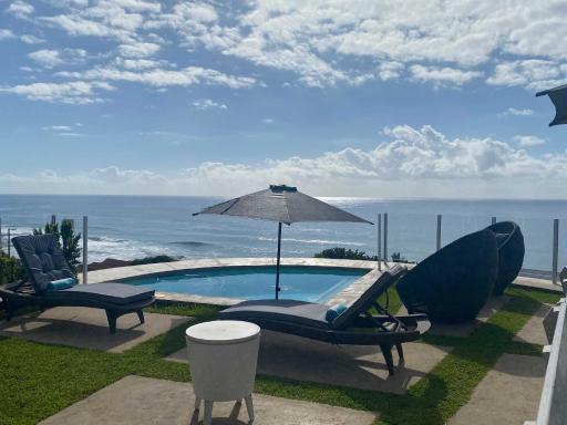 C'est La Vie Beach House - Housity