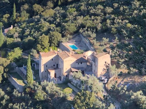 Borgo dei Conti Campello - Housity