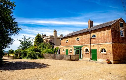 Bragborough Hall Coach House - Housity