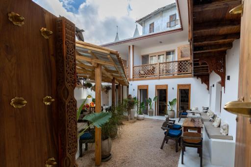 Sharazad Wonders Boutique - Housity