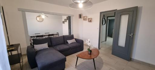 Stella House - appartement 6pers proche 24h du Mans - Housity