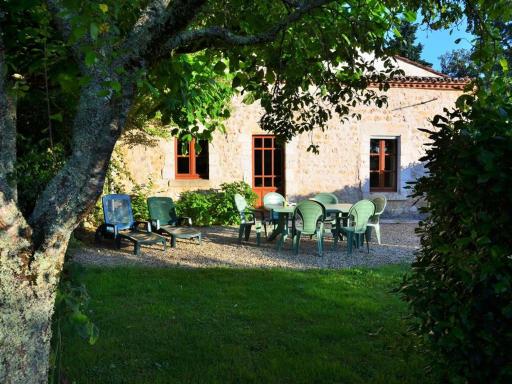 Gîte Pranzac, 3 pièces, 4 personnes - FR-1-653-125 - Housity