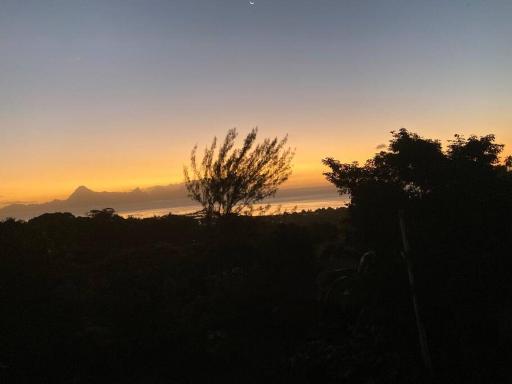 Mikevai : Appartement avec vue sur Moorea - Housity