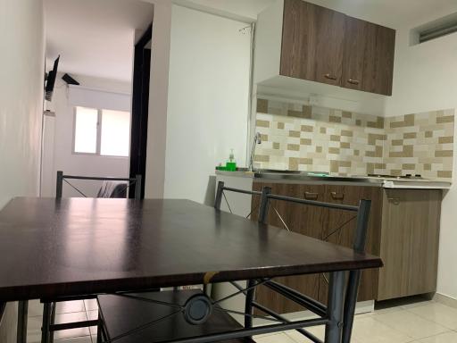 Apartaestudio de la 80 por el Titán Plaza 101 - Housity