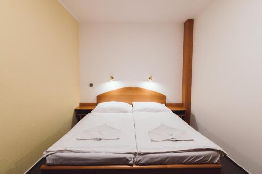 Hotel Annahof - Housity