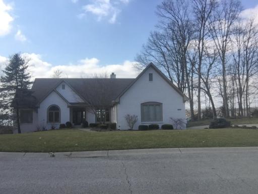 Luxury on the lake - Housity