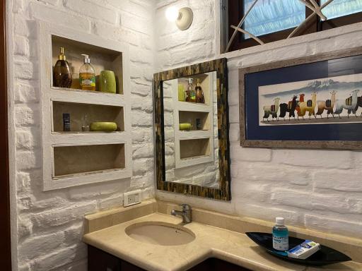 SUITE DE LUJO CON PISCINA Y PARQUEO EN PUNTA CARNERO - Housity