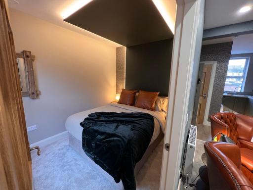 CHAMBERS RISE - City Centre Stays - Housity