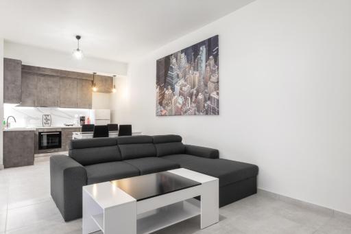 Newly built detached house with parking - Housity