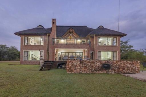 The Jasper House 73 - Housity