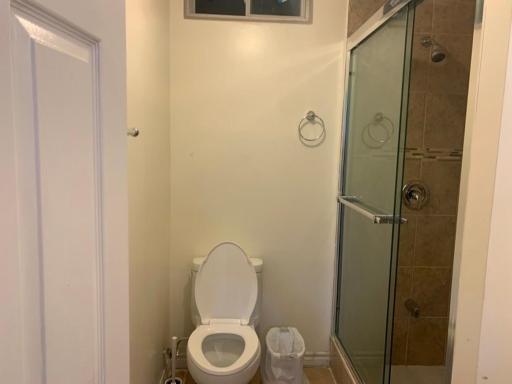Guest House Room No 01 - Housity