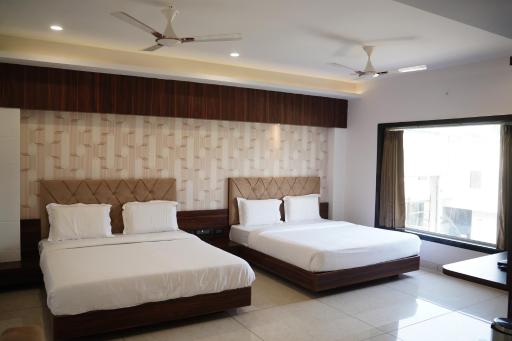 Hotel Royal Imperia - Housity