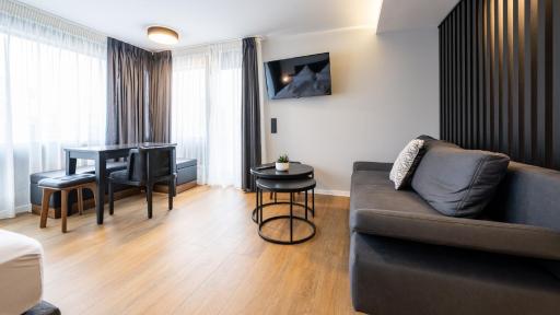 Hotel Metropol - Housity