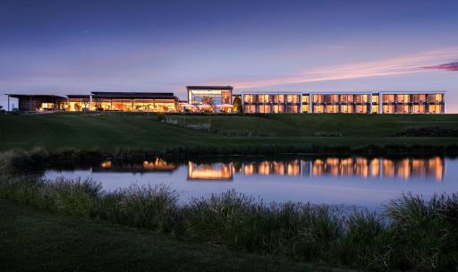 Angel's - das hotel am golfpark - Housity