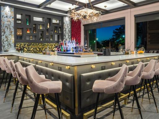 voco - The Cadence, an IHG Hotel - Housity