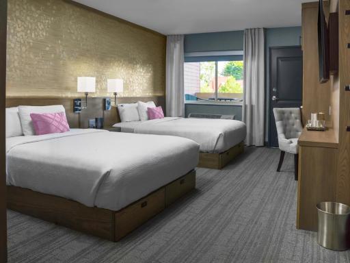 voco - The Cadence, an IHG Hotel - Housity