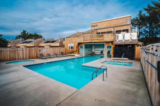 Surfcrest Resort - Housity