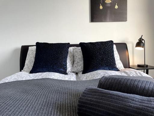 Lincoln central 3 bedroom entire terraced house - Housity