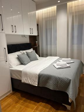 Real Apartment Banovci - Housity