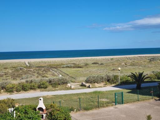 Le Sunset plage , vue mer , accès direct plage, 4 personnes - Housity