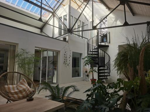 Shamshouse/Garage - Housity