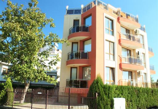 Fantasy Apartments Saint Constantine and Helena Resort - Housity