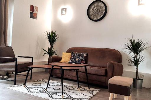 Sweet Apartment Paris Gambetta - Housity