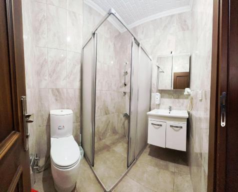 Ranax Hotel - Housity