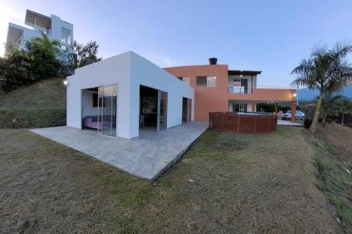 Beautiful Farm House in Sopetran - Housity