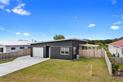 Waiotahe Executive Getaway - Housity