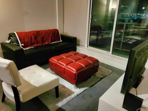 Furnished 1 bedroom in East Village By Signature Suites LTD - Housity