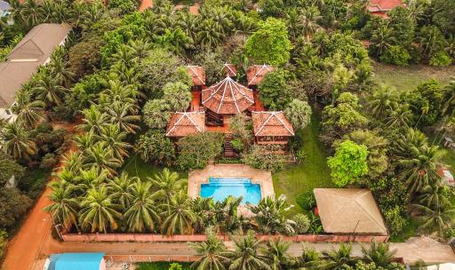 Athakon House - Private Luxurious 7 Bedrooms Villa - Housity