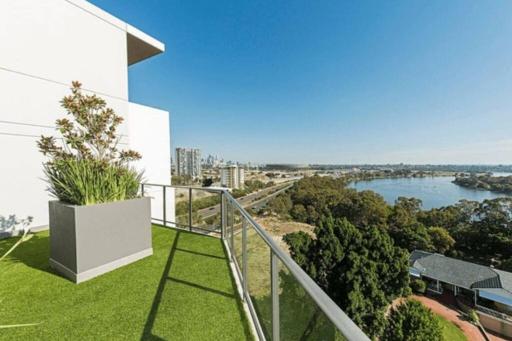 Riverside Gem - Housity